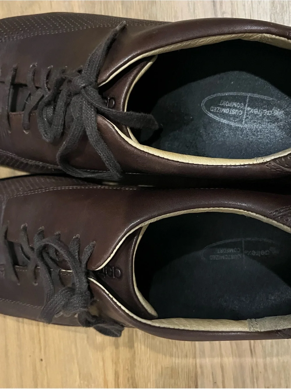 Aetrex Men's Dark Brown Leather Lace-Up Derby Sneakers